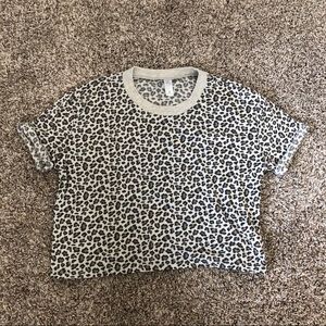 Alternative Snow Leopard Crop T-shirt